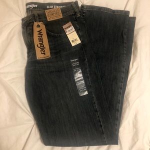 Men’s Wrangler jeans NWT slim straight size 34x34